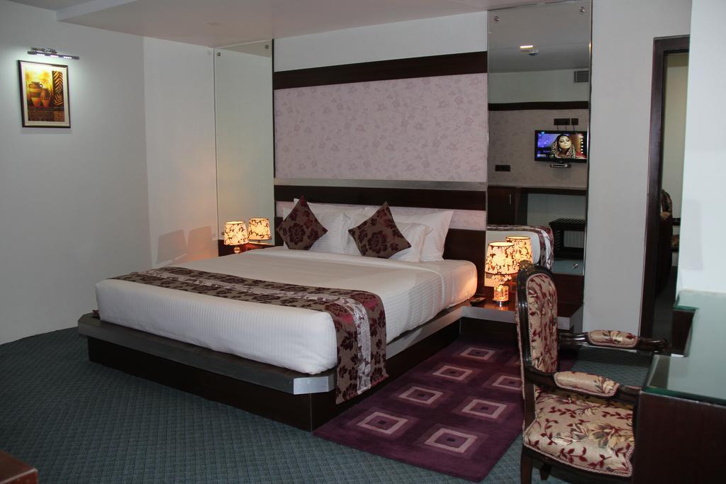 Hotel Maple Wood Ranchi Zimmer foto